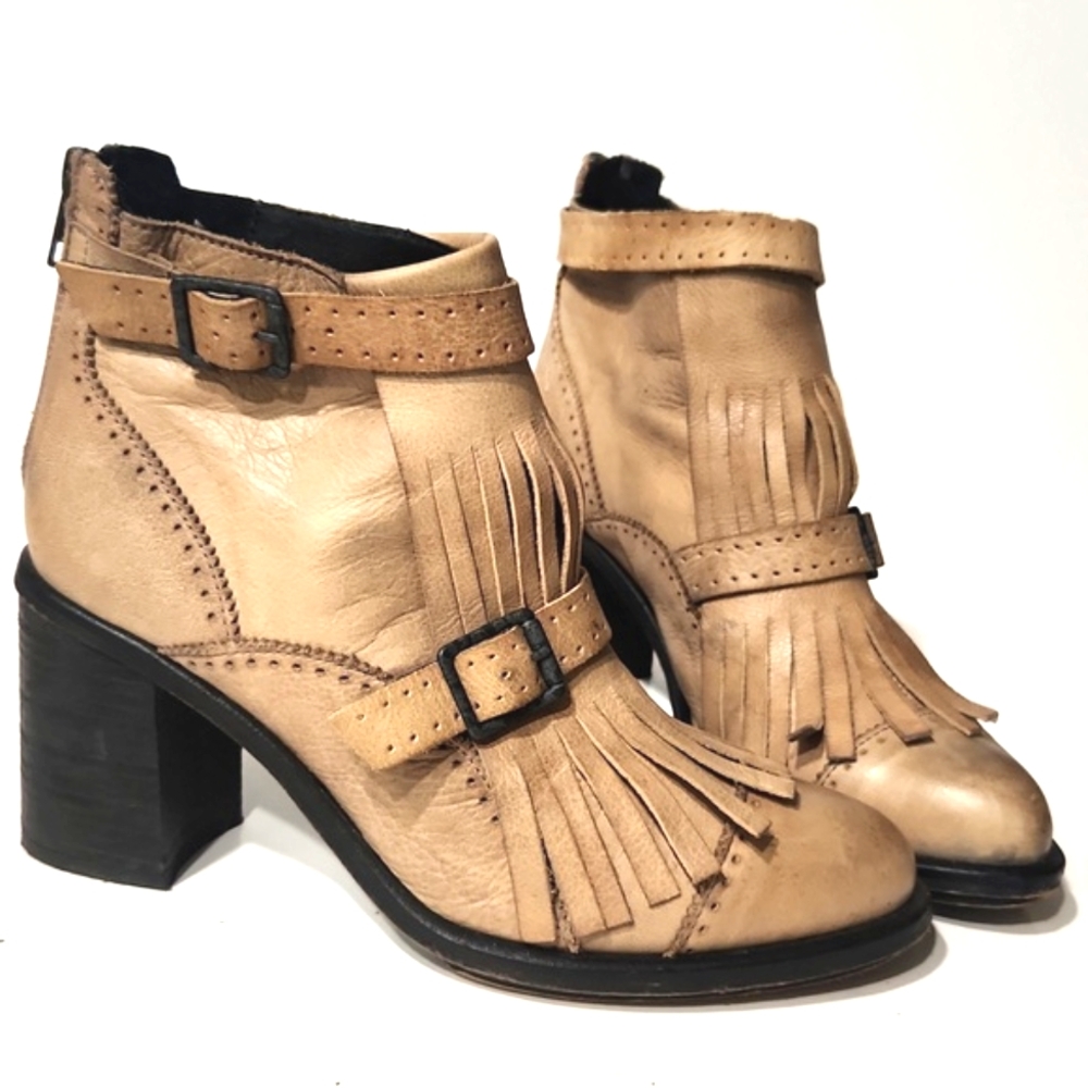 Free People Circle Back Distressed Leather Kiltie Fringe Boots Tan Size EU 38 - Picture 11 of 16